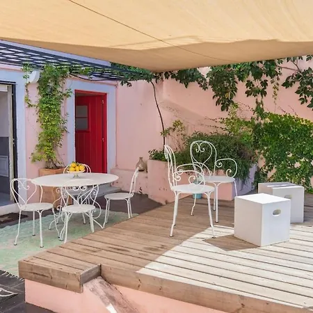 Secret Garden House Апартаменты *
